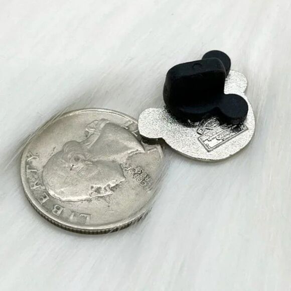 🔮 5/$25‎ Disney Winnie The Pooh Baby Tigger Pin - Picture 3 of 3